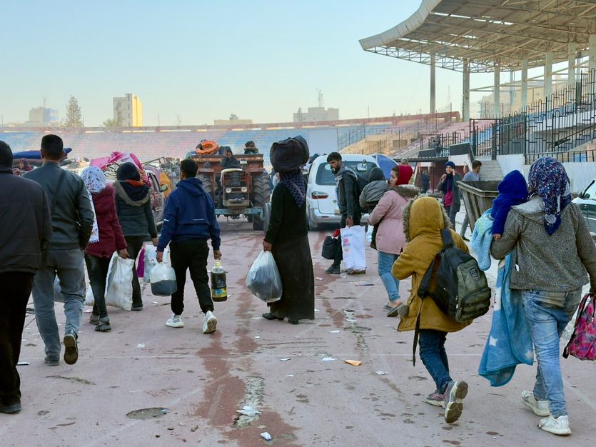 Humanitarian Crisis Worsens in Syria as Thousands Flee Violence