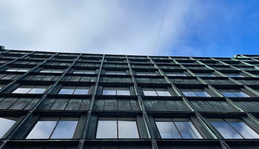 Facade af Folkekirkens Nødhjælps bygning