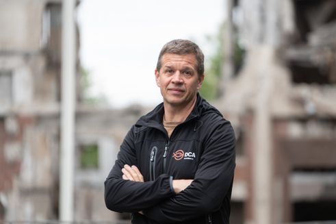 Mød generalsekretær Jonas Nøddekær i foredrag om Folkekirkens Nødhjælps arbejde – billeder fra verdens brændpunkter, håb, krig og klimakrise.”