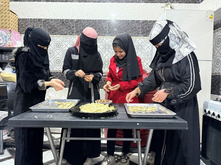 A group of rightsholders during the pastry training