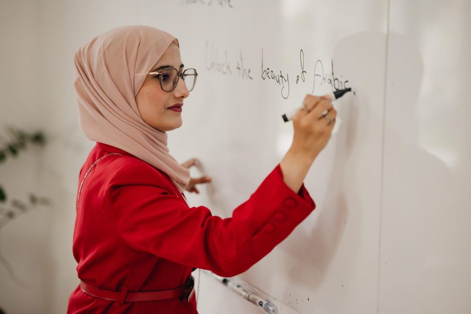 Palestinian woman entrepreneur before october 2023.